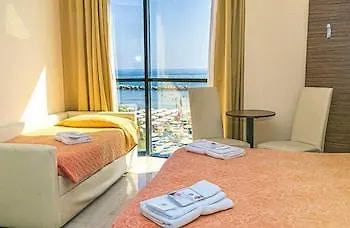 Hotel Ambasciatori Bellaria-Igea Marina 3*,